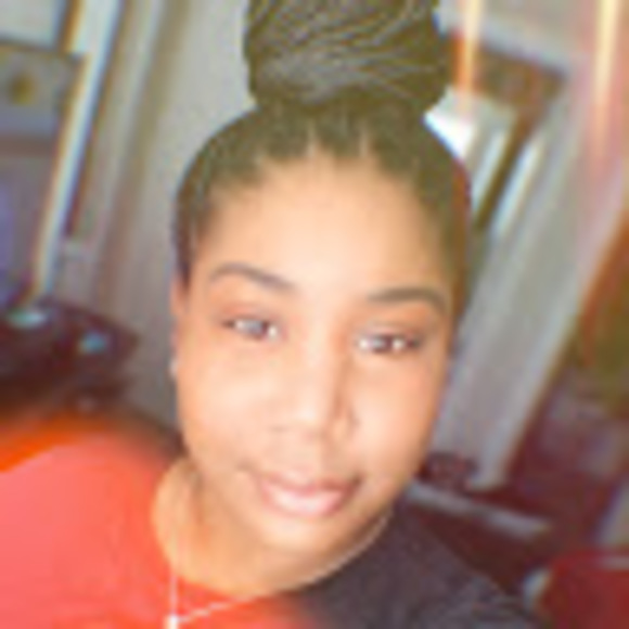 Meet your Posher, Ashley - Picture 1 of 1